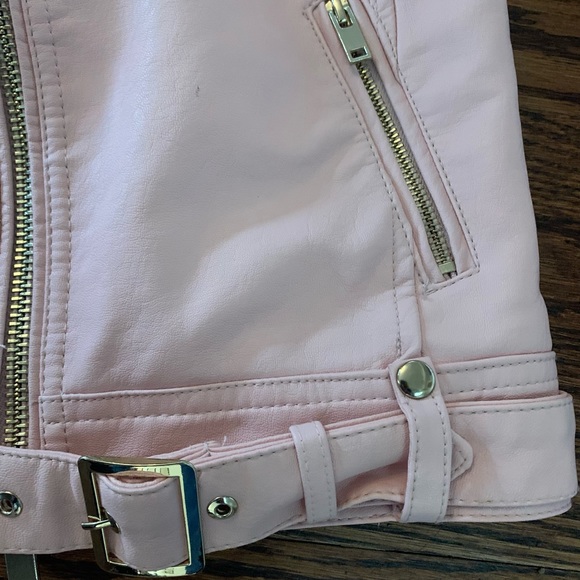 PINK FAUX LEATHER MOTO JACKET - Picture 5 of 9